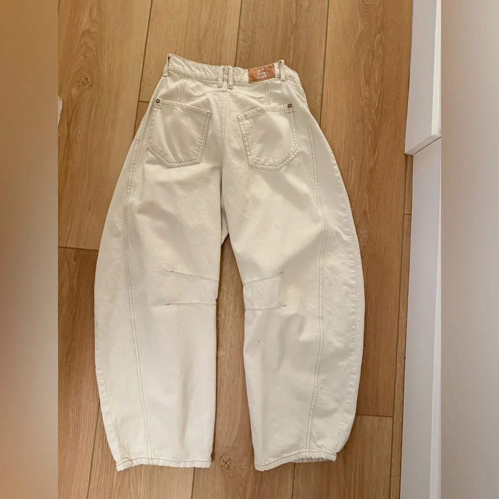 We The Free Good Luck Mid-Rise Barrel Jeans - Picture 5 of 7